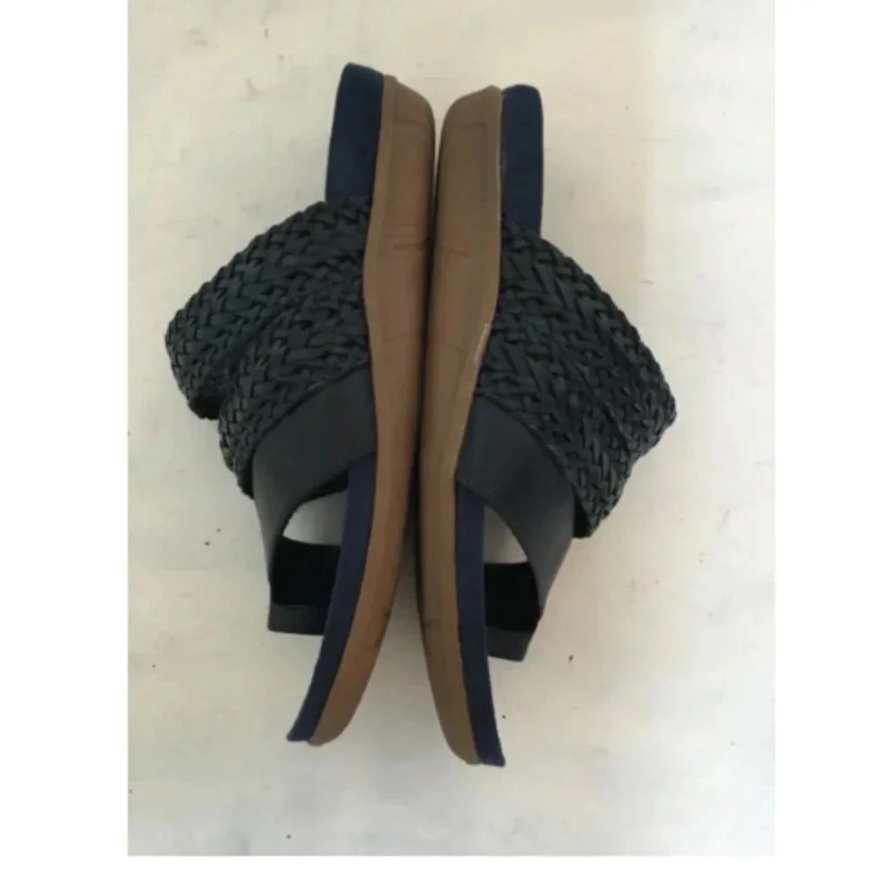 Baretraps JONELLE Women's Sandals Navy Sandals & Flip Flops Slip On SZ 9.5 M - Picture 7 of 9